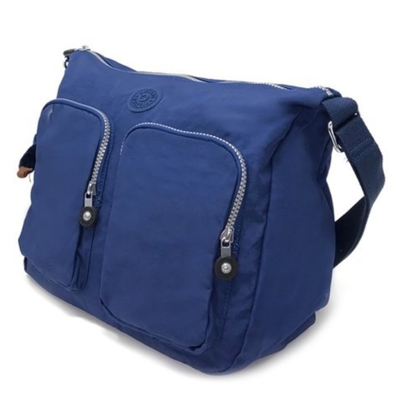 Kipling Handbags - 🌺 Kipling Sidney Large Crossbody